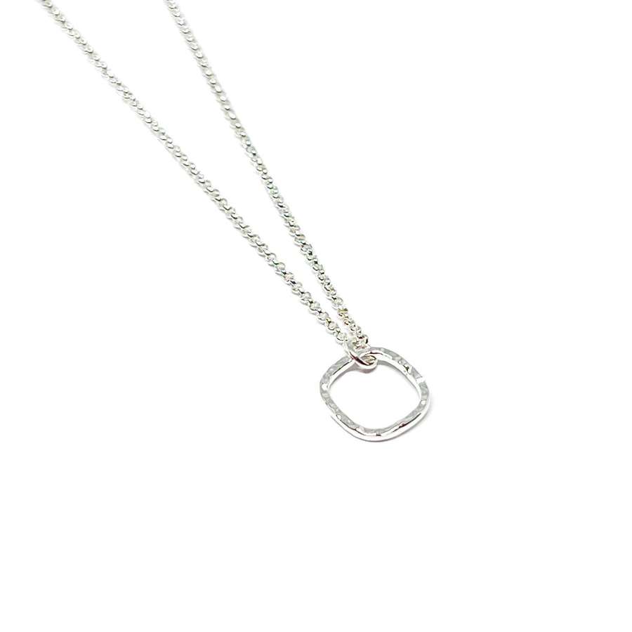 Peyton Oval Necklace - Silver