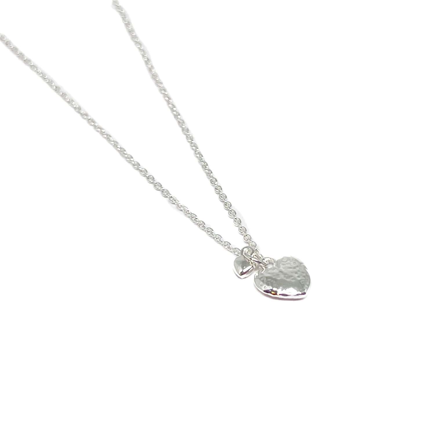 Nola Hammerede Heart Necklace - Silver