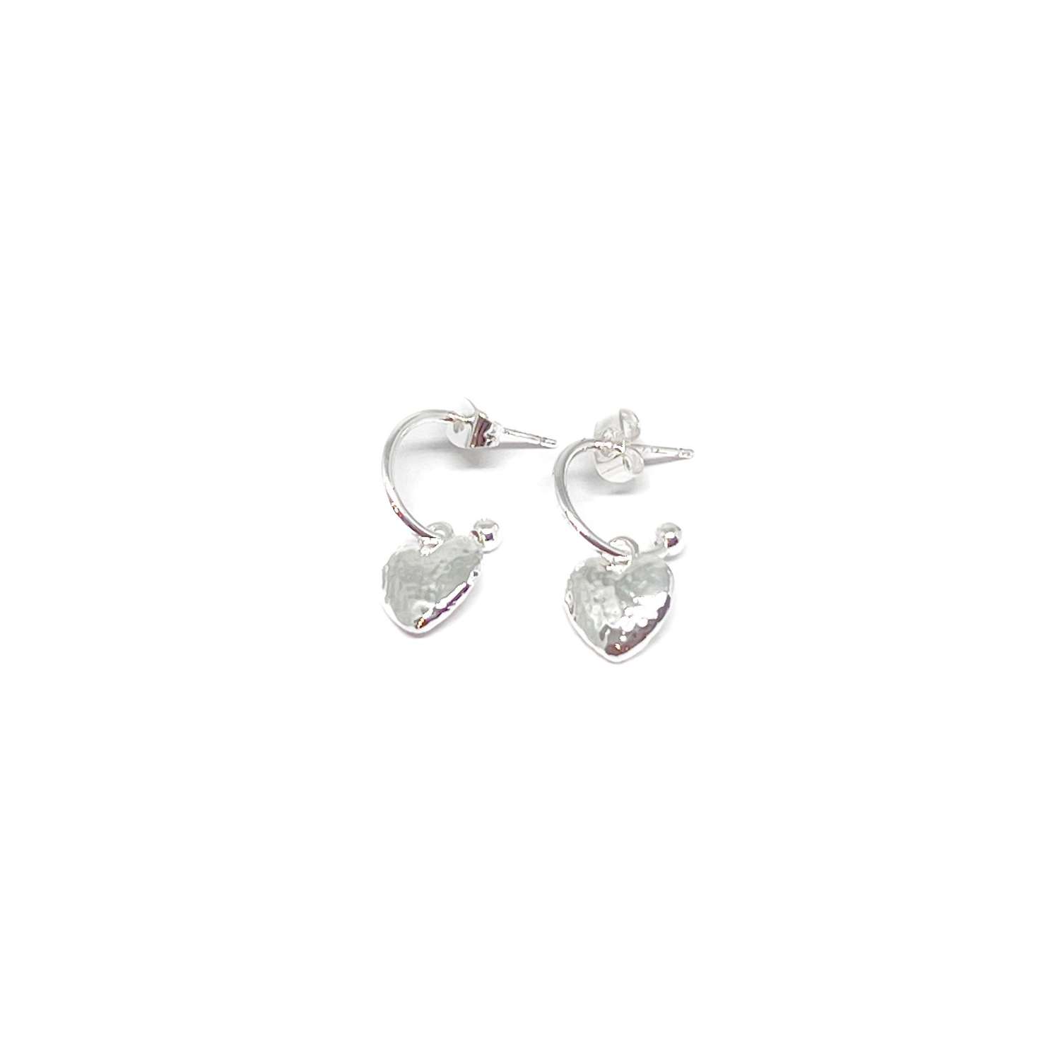 Nola Hammered Heart Earrings - Silver